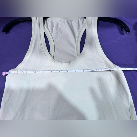 Lululemon Green Racerback Tank Size Small - Picture 3 of 4